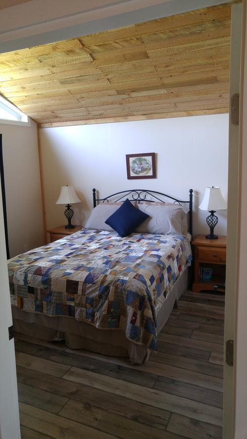 Wolfwood Guest Ranch Bed & Breakfast