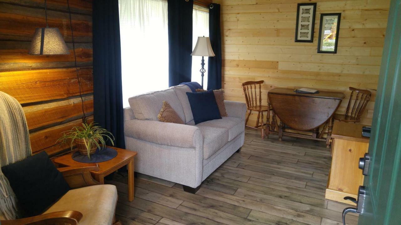 Wolfwood Guest Ranch 4* Clearwater